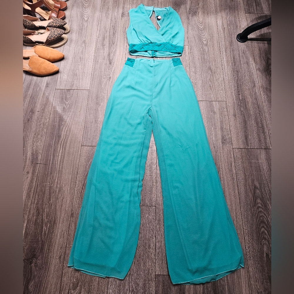 Glamazon 2 piece sexy flowy palazzo pants and crop halter top lace outfit medium